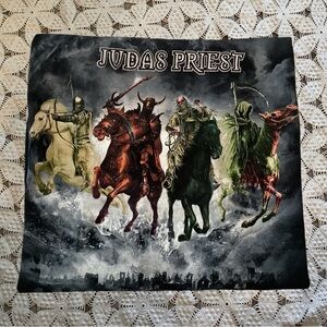 Rock Band t-shirt size M